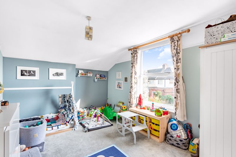 Double bedroom- click for photo gallery